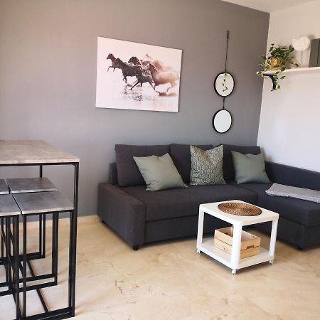 Marina De Casares Suites San Luis de Sabinillas Buitenkant foto