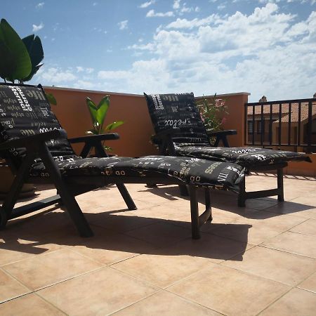 Marina De Casares Suites San Luis de Sabinillas Buitenkant foto